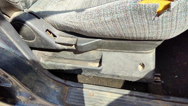 1996-1997 Suzuki Sidekick Passenger Right Side Seat Trim Panel Oem Gray Gri — photo 2