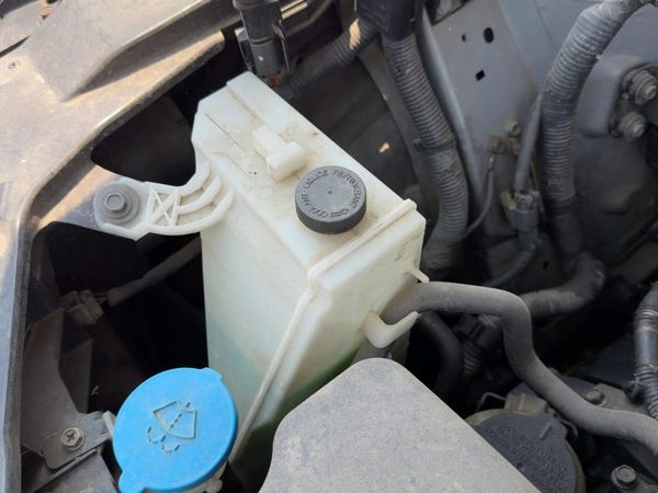2003-2005 Infinity Fx45 Coolant Reservoir Radiator Overflow Tank Bottle Oem 4.5L — photo 3