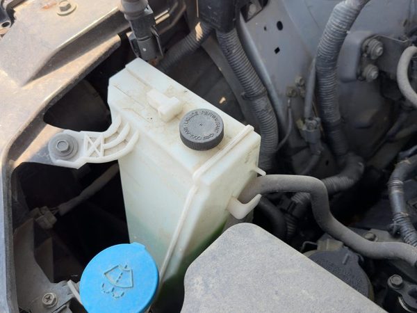 2003-2005 Infinity Fx45 Coolant Reservoir Radiator Overflow Tank Bottle Oem 4.5L — photo 5