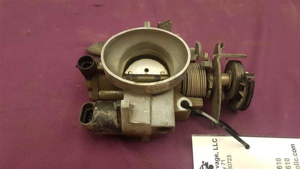 1997 Chevrolet Monte Carlo Throttle Body/valve Assy Free Shipping + OEM Body — photo 2