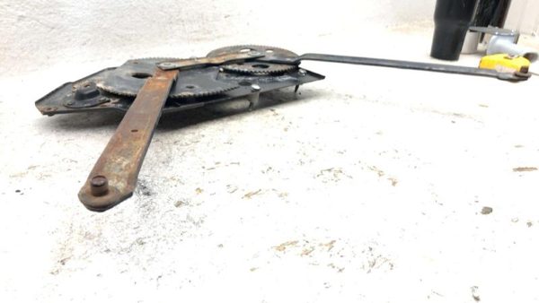 84-87 Grand Wagoneer Back Glass Regulator Oem Rear Window Electric With Motor — photo 5