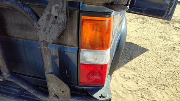 1987-1995 Nissan Pathfinder Passenger Right Tail Light Brake Lamp Oem Rear — photo 7