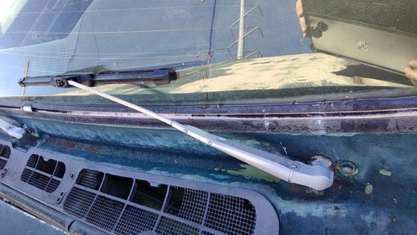 1973-1984 Silverado C10 Driver Left Windshield Wiper Arm Oem Blade Lever — photo 1