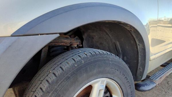 2003-2004 Ford Explorer Driver Left Front Wheel Flare Moulding Oem Fender — photo 5