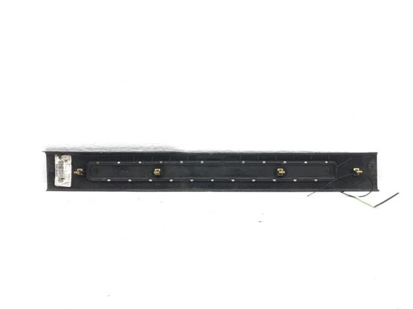 2007 Yukon Xl Denali Passenger Right Lower Sill Step Trim Panel Oem 5848386 — photo 2