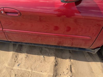 2000-2007 Ford Taurus Passenger Right Front Moulding From Door Oem Primed Red