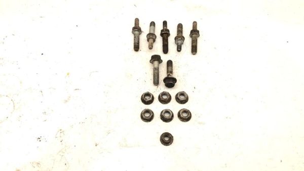 2000-2006 Chevy Tahoe Set Of Bolts For 4l60 Transmission Oem Factory Hardware — photo 1