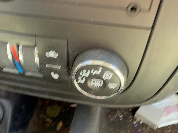 06-07 Monte Carlo Temperature Control Module In Dash Heater Ac Head Unit Zone — photo 2