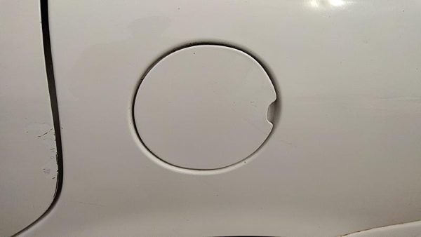 2000-2005 Buick Lesabre Fuel Tank Door With Hinge Gas Lid Oem Filler White 40U — photo 2