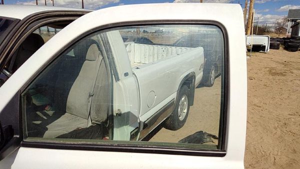 1999-2007 Chevy Silverado 1500 Driver Left Front Side Window Door Glass Oem — photo 2