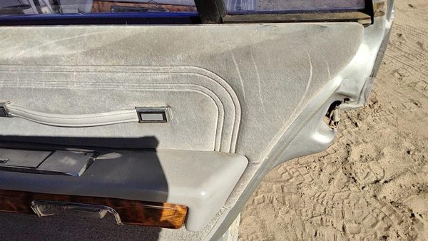 83-87 Grand Marquis Passenger Right Rear Door Trim Panel With Switches Back Gray — photo 2