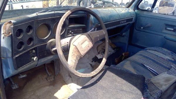 1980 Chevy Pickup 10 — vehicle photo 3