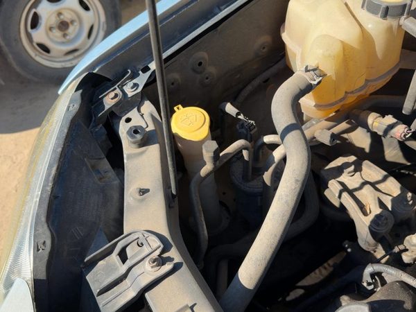 08-11 Mercury Mariner Windshield Washer Fluid Reservoir With Pump Oem Wiper Tank — photo 3