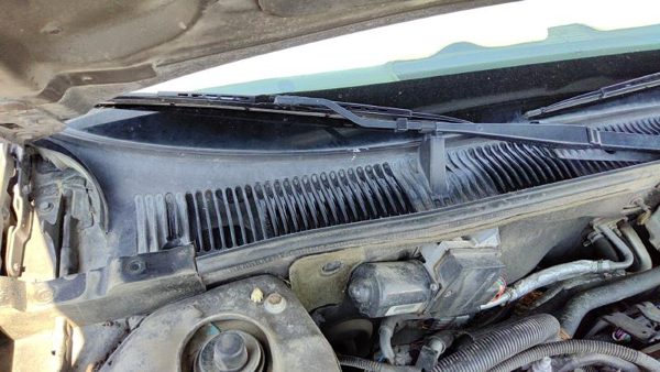 1997-2005 Buick Park Ave Windshield Wiper Cowl Vent Trim Panel Oem Cover — photo 2