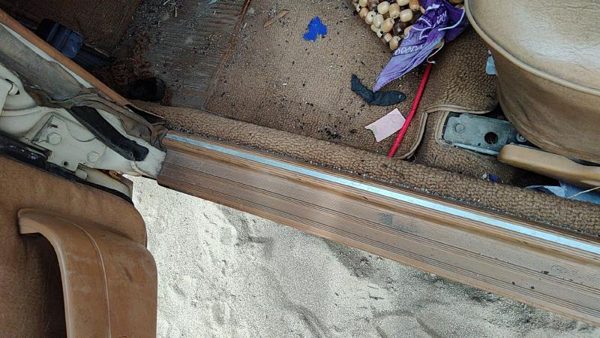 79-85 Mercedes 300Td Driver Left Lower Sill Step Moulding Trim Panel Oem Brown — photo 5