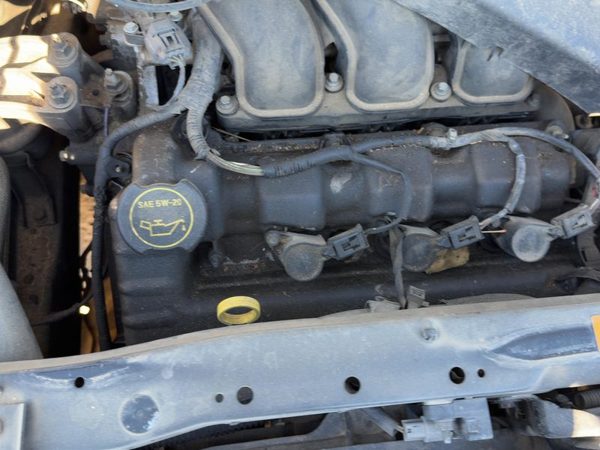 2006-2008 Mercury Mariner Front Valve Cover Oem 3.0L 8L8Z6582A — photo 4