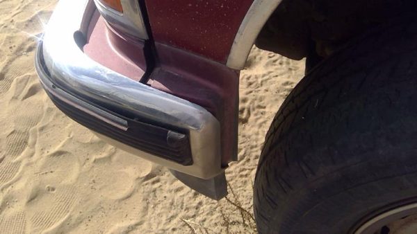 1988-2000 Gmc Sierra 2500 Driver Left Moulding From Fender Oem Trim Strip Red — photo 2