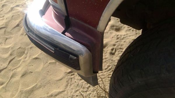1988-2000 Gmc Sierra 2500 Driver Left Moulding From Fender Oem Trim Strip Red — photo 6