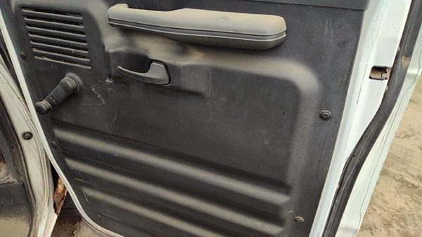 1992-1996 Ford Van E250 Passenger Right Front Door Trim Panel Manual Gray — photo 6