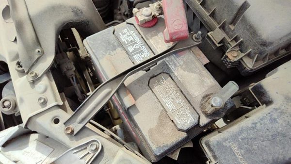1997-2011 Toyota Camry Complete Battery Box Mount Tray With Hold Down Oem 2.4L — photo 1