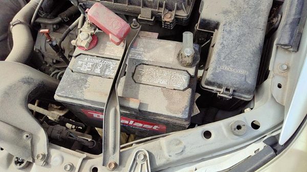 1997-2011 Toyota Camry Complete Battery Box Mount Tray With Hold Down Oem 2.4L — photo 3