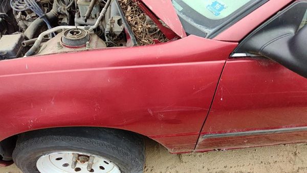 1997-2002 Ford Escort Driver Left Front Fender Oem Red F7Cz16006Aa — photo 4