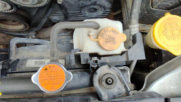 2005-2019 Subaru Legacy Outback Coolant Reservoir Radiator Overflow Tank Bottle — photo 1