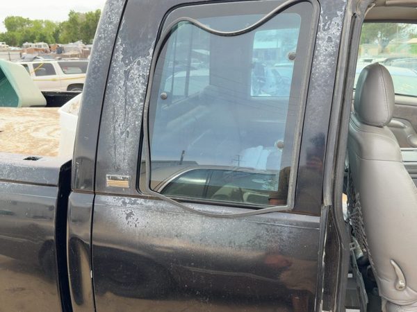 1997 Chevy Pickup 1500 Rear Door RH Black — photo 2