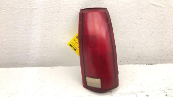 1988-00 Gmc Sierra 2500 Passenger Right Tail Light Oem Brake Lamp Rear 05976898 — photo 1