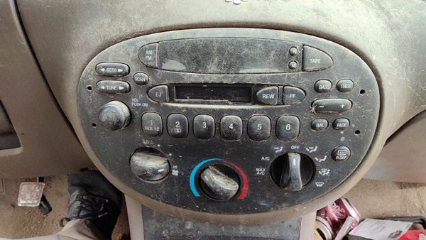 1997-2003 Ford Escort Stock Radio With Heater Control Head Ac Unit Oem — photo 3