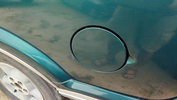 1996-2005 S10 Blazer Fuel Tank Door With Hinge Gas Lid Oem Filler Green 15023050 — photo 4