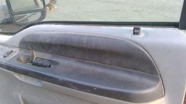 2005-2007 F350 Super Duty Passenger Right Front Inside Door Trim Panel Only Gray — photo 7