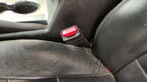 2012 Ford Fusion Driver Left Front Seat Belt Buckle Receiver Oem Charcoal Fw — photo 1