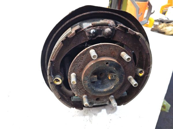 87-95 Pathfinder Passenger Right Rear Axle Shaft With Complete Brake Backing — photo 3