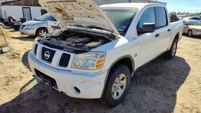 2004 Nissan TITAN Leaf Spring Rear 550207S401