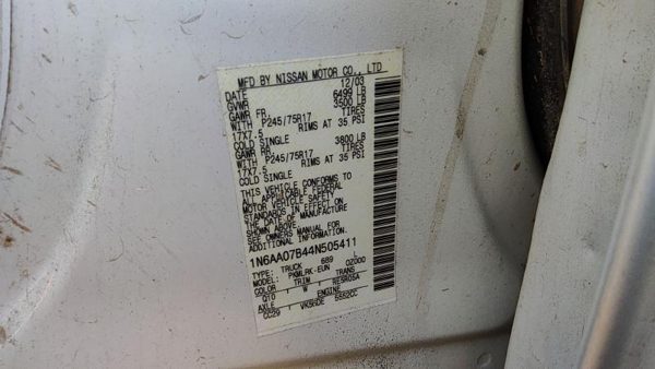 2004 Nissan TITAN — vehicle photo 6