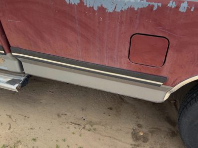 1987-1991 Ford F150 Driver Left Rear Moulding On Front Of Box Oem