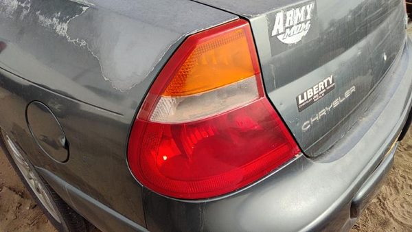 2001-2004 Chrysler 300M Driver Left Tail Light Brake Lamp Oem Rear 68055179Aa — photo 1