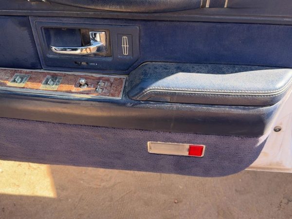 94 Lincoln Town Car Passenger Right Front Door Trim Panel With Switches Blue Dp — photo 4