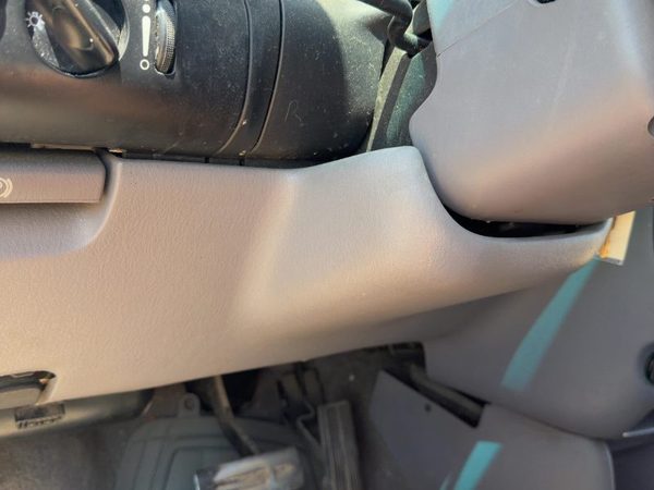96-00 Town & Country Lower Dash Under Column Knee Bolster Trim Panel Taupe All5 — photo 4