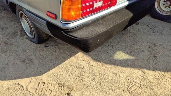 1983-1986 Toyota Camry Rear Bumper Cover Assembly Oem Back Gray 5215932905 — photo 2