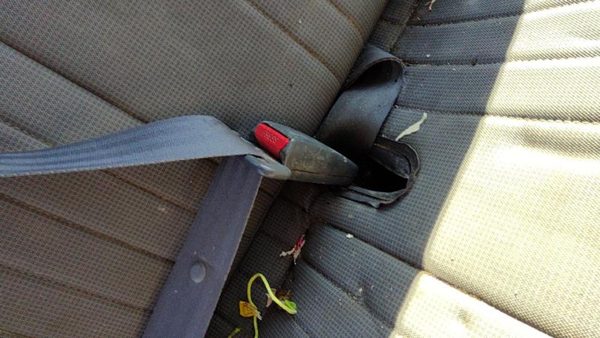 95-97 Nissan Hardbody Passenger Right Front Seat Belt Buckle Receiver Oem Gray — photo 4