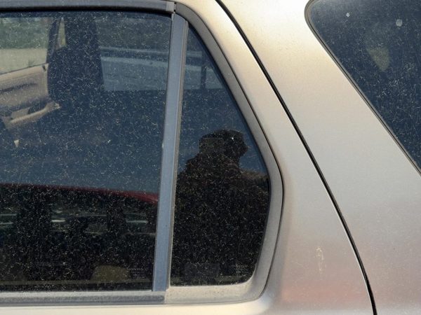 2002-2006 Honda Crv Driver Left Rear Vent Window Back Door Glass With Frame Oem — photo 2