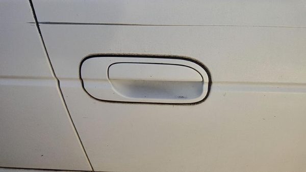 2000-2003 Nissan Sentra Passenger Right Front Outside Door Handle Oem White Qm1 — photo 2
