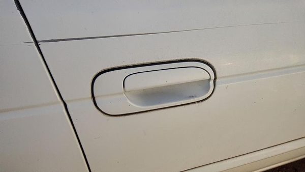 2000-2003 Nissan Sentra Passenger Right Front Outside Door Handle Oem White Qm1 — photo 4