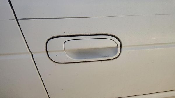 2000-2003 Nissan Sentra Passenger Right Front Outside Door Handle Oem White Qm1 — photo 3