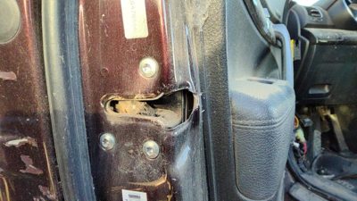 2011-2015 Kia Sorento Driver Left Front Door Latch With Rods/Cables Oem