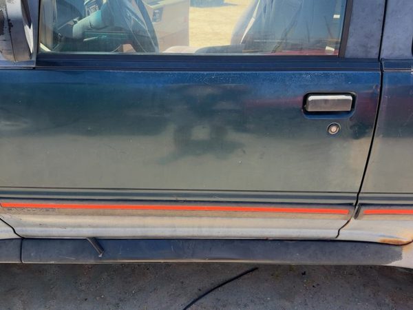 1994 Ford Explorer Front Door LH Green Na — photo 1