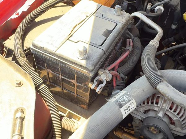 1999-2001 Jeep Grand Cherokee Complete Battery Box Mount Tray With Hold Down Oem — photo 1