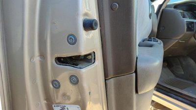 1997-2001 Toyota Camry Driver Left Front Door Latch With Rods/Cables Oem